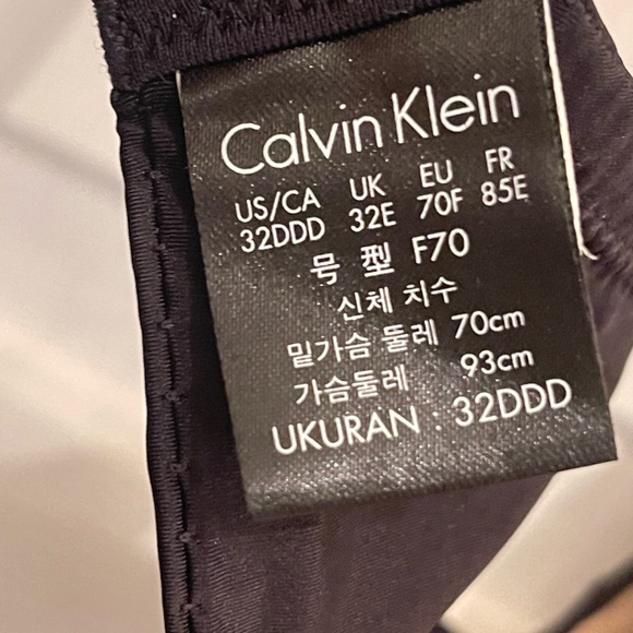 Calvin Klein Women's Seductive Comfort Unlined Lace Bra - Picture 5 of 15